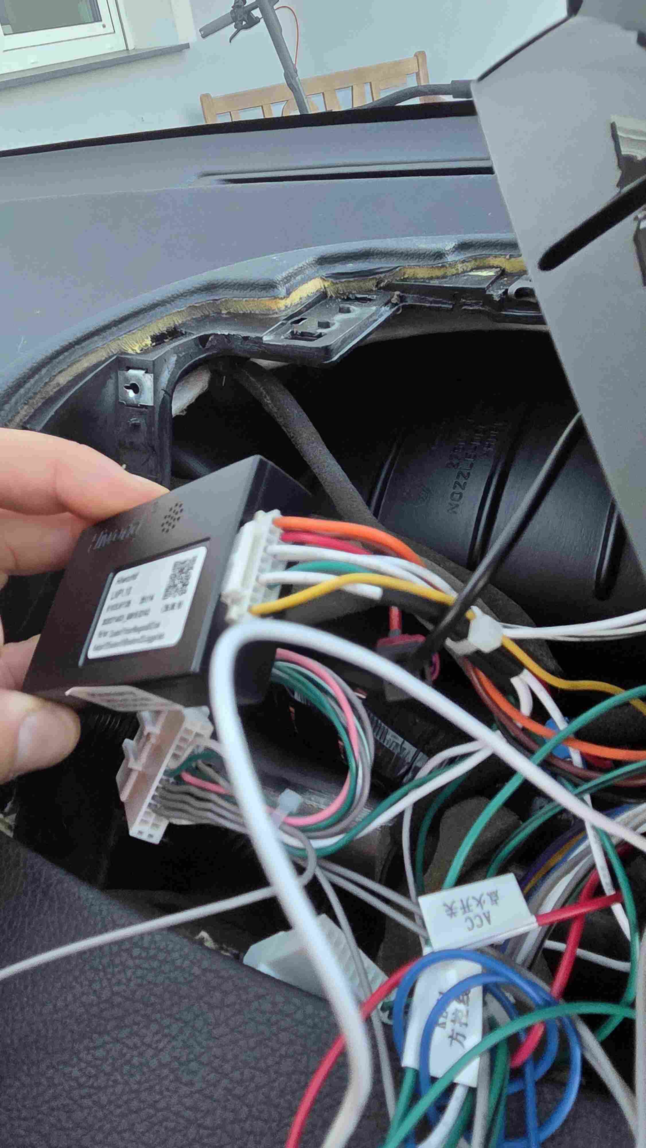 20pin connector to 16pin headunit